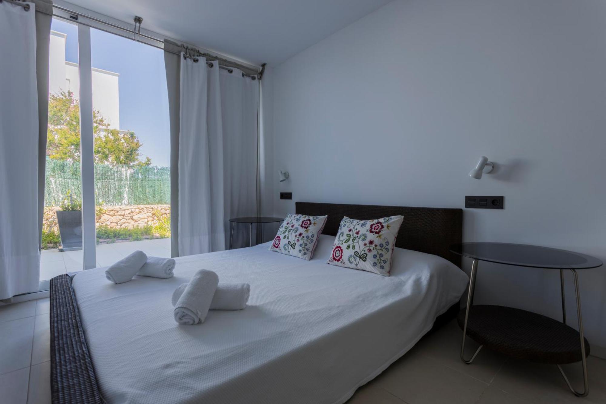 V196 Villa Brisa By Menorcarentals Villas Son Bou Exteriér fotografie
